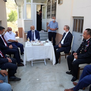 Kurban Bayramı Münasebetiyle Şehit Aileleri ve 15 Temmuz Gazisi Ziyaret Edildi - fotoğraf 3