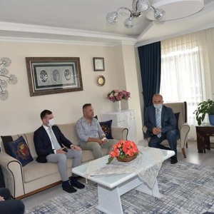 Şehit Yakınlarımızı Ve Gazilerimizi Yalnız Bırakmıyoruz - fotoğraf 2