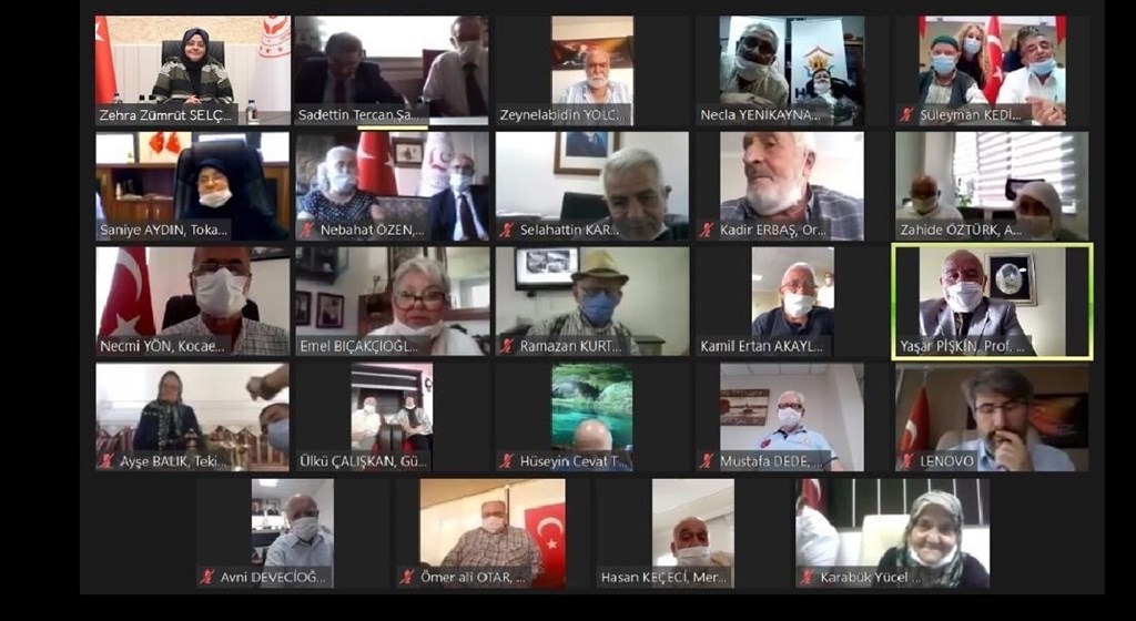 Bakan SELÇUK, Kurum Bakımında Bulunan Yaşlılarımızla Bayramlaştı