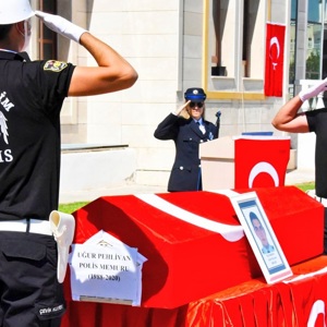 Şehit Polisimizi Memleketine Uğurladık - fotoğraf 1