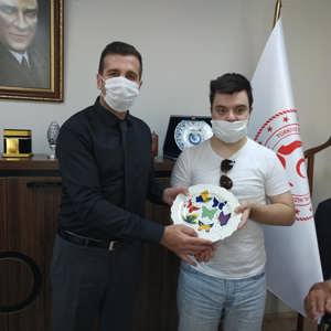 İl Müdürü Arif LAÇİN’e Beyazay Derneğinden Ziyaret Gerçekleştirildi - fotoğraf 3