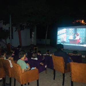 Anadolu Kalkınma Vakfı Çocuk Evleri Sitesindeki Çocuklarımızın Çizgi Film Keyfi  - fotoğraf 1