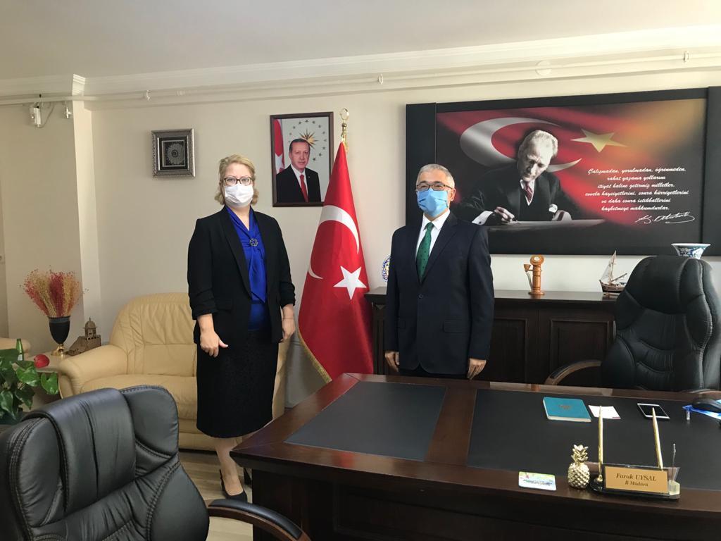 İl Sağlık Müdürü Dr. Çiğdem CERİT,  Aile, Çalışma ve Sosyal Hizmetler İl Müdürü Faruk UYSAL’ı makamında ziyaret etti. 