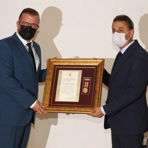 Valimiz Sayın Erol Karaömeroğlu Devlet Övünç Madalyası ve Beratı Tevcih Törenine Katıldı - fotoğraf 8