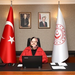 Bakanımız Sayın Zehra Zümrüt SELÇUK , 19 Eylül Gaziler Gününde 81 İlde Yaşayan  81 Gazimizle  Videokonferans Yöntemi İle Bir Araya Geldi. - fotoğraf 2