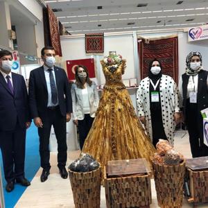 Gümüşeller  Kadın Girişimi Üretim ve İşletme Kooperatifi Ticaret Bakanlığı' nın Kooperatif Fuarına Katıldı - fotoğraf 3