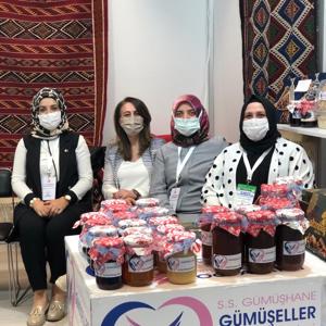 Gümüşeller  Kadın Girişimi Üretim ve İşletme Kooperatifi Ticaret Bakanlığı' nın Kooperatif Fuarına Katıldı - fotoğraf 6