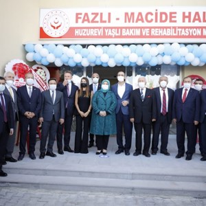 Minister SELÇUK attended the opening of a nursing home in Afyonkarahisar - fotoğraf 3