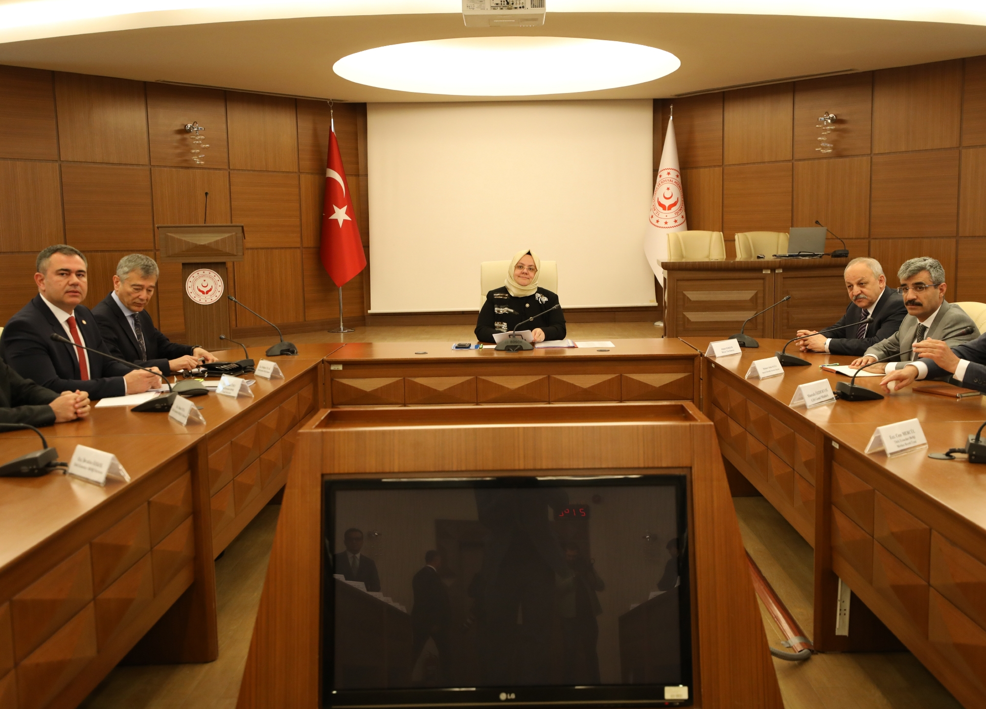 Bakan Selçuk; “SGK ile TEB Arasında İmzalanan Protokol ile Eczacılarımıza 230 Milyon Lira İyileştirme Sağladık”