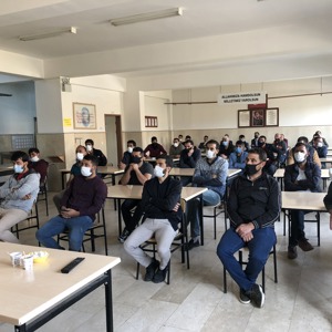 BİNGÖL MERKEZ GÜVENLİK KORUCULARINA KADINA YÖNELİK ŞİDDETLE MÜCADELE SEMİNERİ VERİLDİ - fotoğraf 1