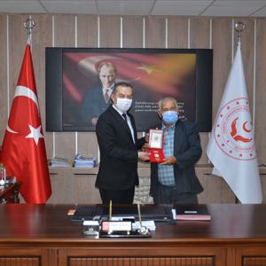 Edirne İlimizde İkamet Eden Kıbrıs Gazilerimize “Milli Mücadele Madalyaları” Verilmeye Devam Ediliyor - fotoğraf 3