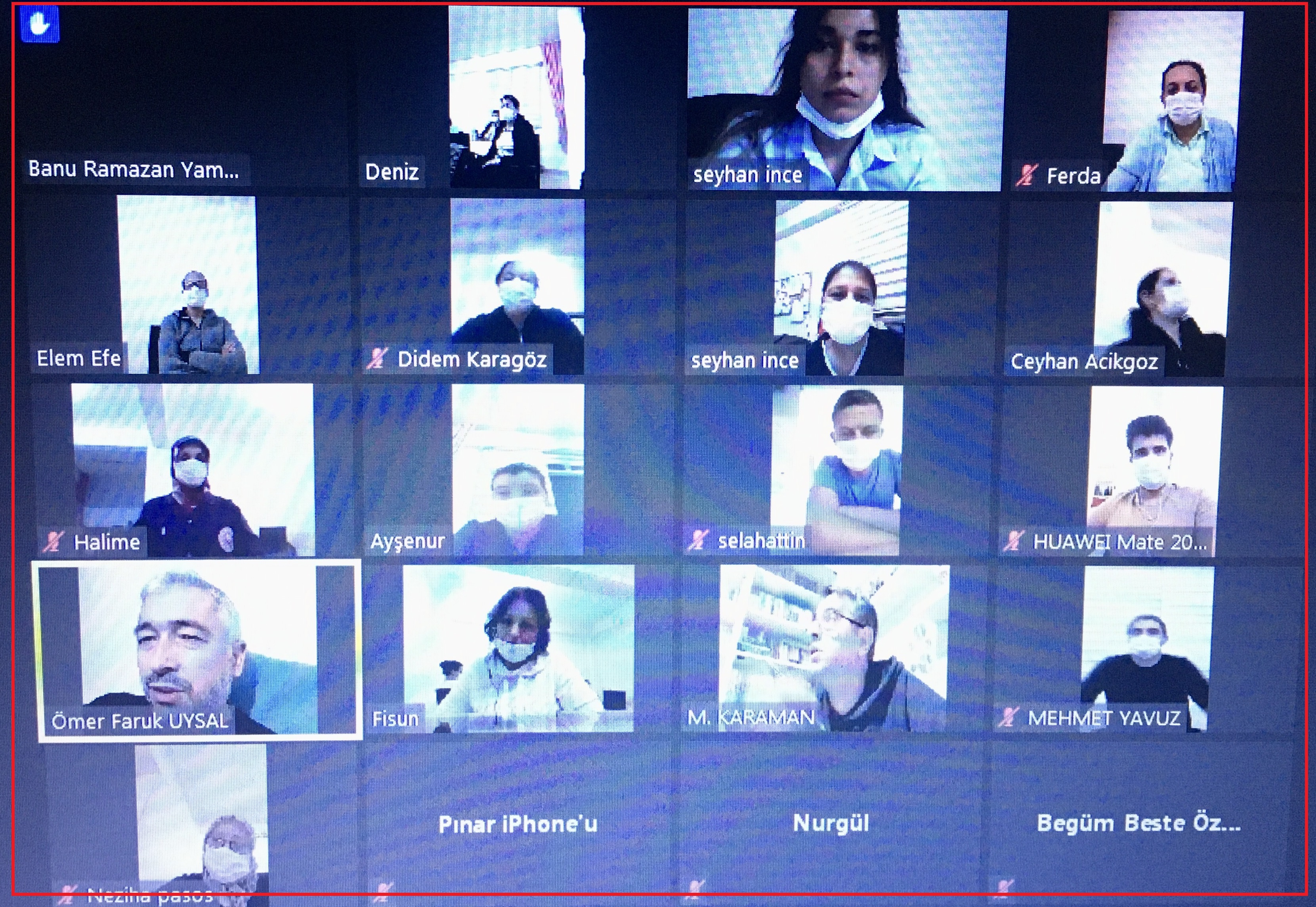 Kırklareli Aile, Çalışma ve Sosyal Hizmetler İl Müdürü Faruk UYSAL, Lüleburgaz Ramazan YAMAN Huzurevi yönetici ve personeli ile video konferans yöntemiyle görüştü.