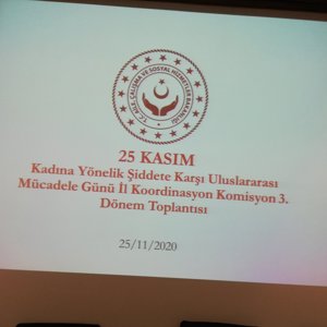 25 Kasım Kadına Yönelik Şiddetle Karşı Uluslararası Mücadele Günü İl Koordinasyon Komisyon 3.Dönem Toplantısı Malatya Valimiz Aydın Baruş başkanlığında gerçekleştirildi. - fotoğraf 3