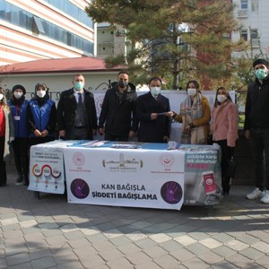 “25 Kasım Kadına Yönelik Şiddete Karşı Uluslararası Mücadele Günü” kapsamında düzenlenen farkındalık etkinlikleri - fotoğraf 2