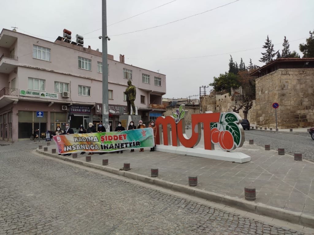 Mut Sosyal Hizmet Merkezi Müdürlüğünün 25 Kasım Kadına Yönelik Şiddete Karşı Uluslararası Mücadele Günü Kapsamındaki Çalışmaları 