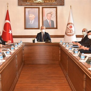 Valimiz Sayın Avni Çakır Başkanlığında “Kadına Yönelik Şiddetle Mücadele” Toplantısı Yapıldı - fotoğraf 1