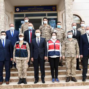 Aile İçi ve Kadına Yönelik Şiddetle Mücadele Büroları Ziyaret Edildi - fotoğraf 3