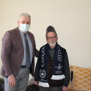 İl Müdürü Kemal GÜMRÜKÇÜ, 95 Yaşındaki Kore Gazisi İbrahim BAYRAMOĞLU'nu Ziyaret Etti - fotoğraf 3