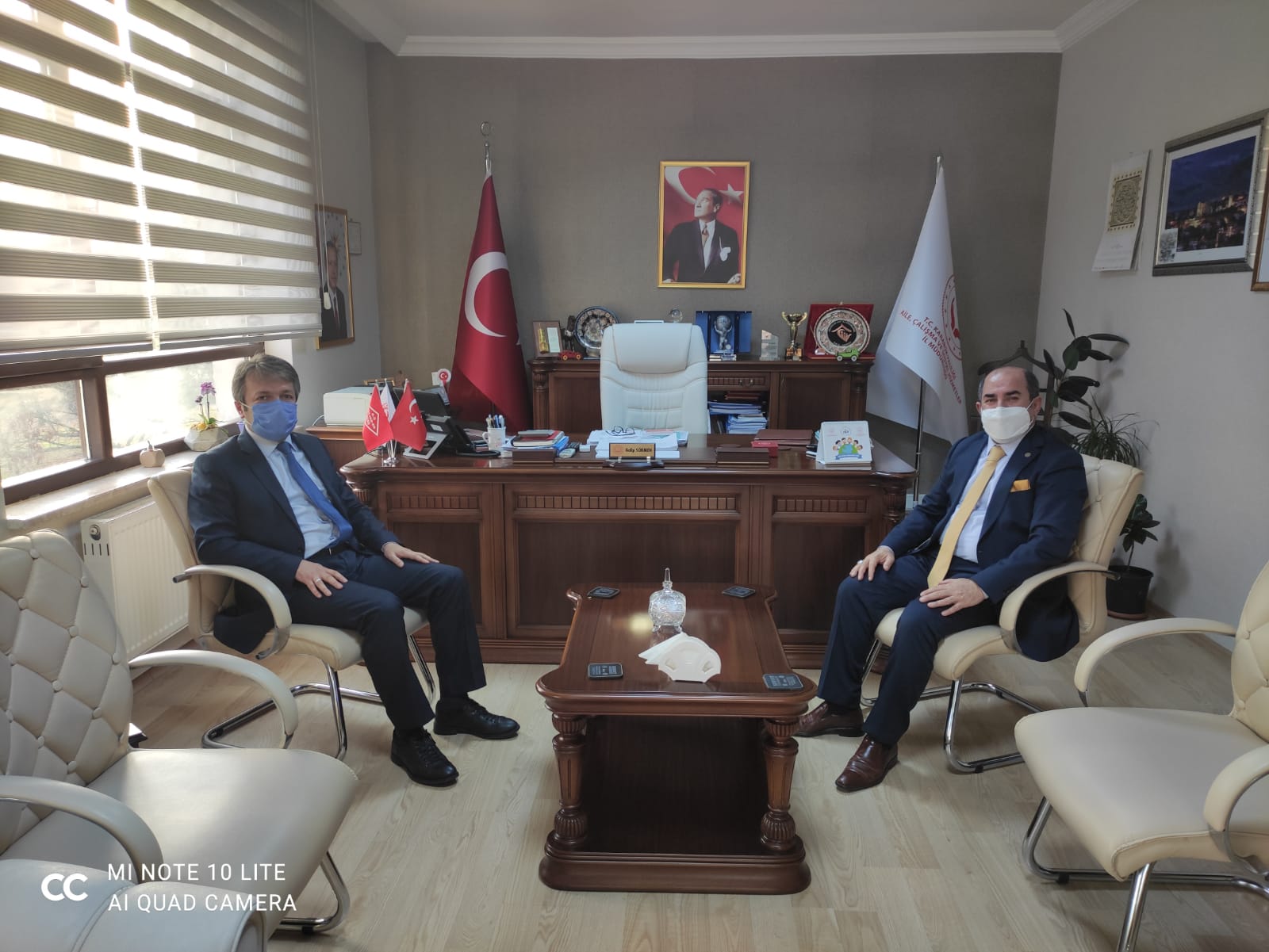 KARABÜK SANAYİ VE TEKNOLOJİ İL MÜDÜRÜ SELAHATTİN EMİRSÜLEYMANOĞLU'NDAN VEDA ZİYARETİ