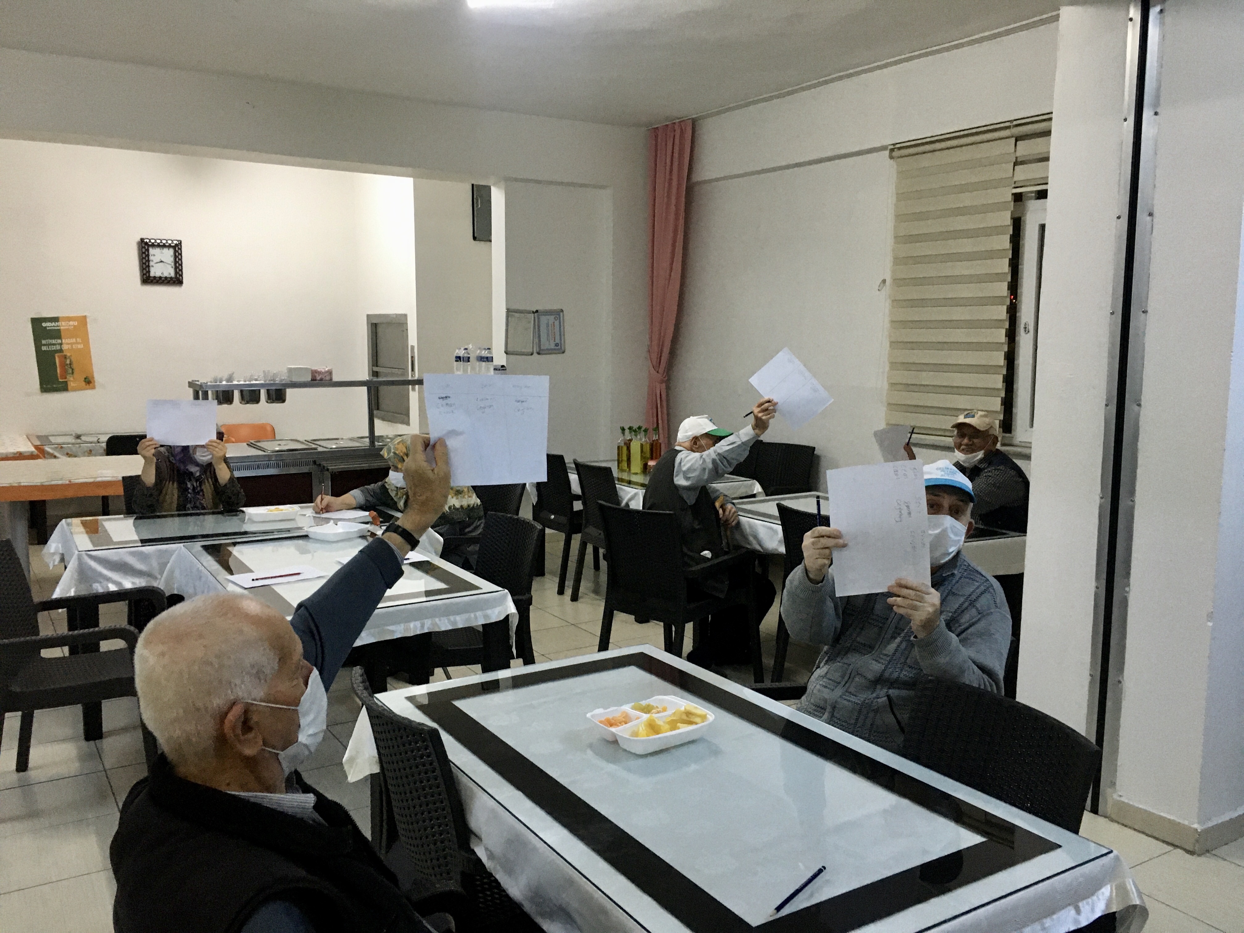 Lüleburgaz Ramazan Yaman Huzurevi Müdürlüğü sakinlerimize yönelik düşünme ve algılama becerilerini güçlendiren zihinsel etkinliklerimiz devam ediyor.  