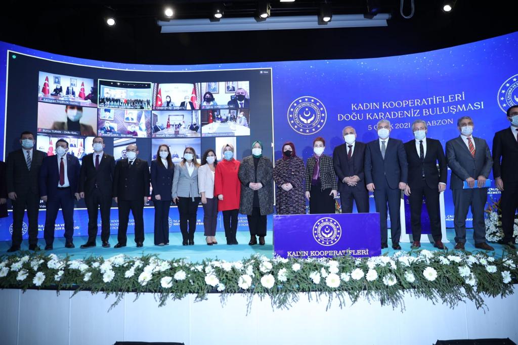 Bakan Selçuk, Trabzon’da Kadın Kooperatifleri Doğu Karadeniz Buluşmasına Katıldı
