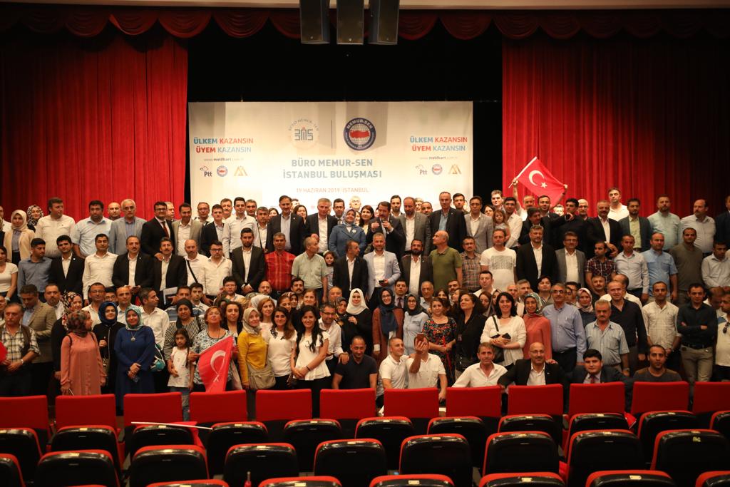 Memur-Sen İstanbul Buluşması’na Katılan Bakan Selçuk: "Baskılara Boyun Eğmeyin"