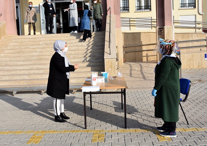 Bakan Selçuk: “Adaylar, KPSS-2021/1 Merkezi Yerleştirmeleri İçin 1-8 Temmuz, KPSS-2021/2 Merkezi Yerleştirmeleri İçin 22-29 Aralık Tarihleri Arasında Tercih Yapabilecek”