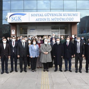 Bakan Selçuk: “SGK'ye 1 Milyon 770 Bin Kişi 90 Milyar Lirayı Aşan Borç Yapılandırması İçin Başvurdu” - fotoğraf 1