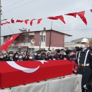 ŞEHİT UZM. J. III. KAD. ÇVŞ. ÜMİT GICIR BALIKESİR'DE TOPRAĞA VERİLDİ - fotoğraf 10