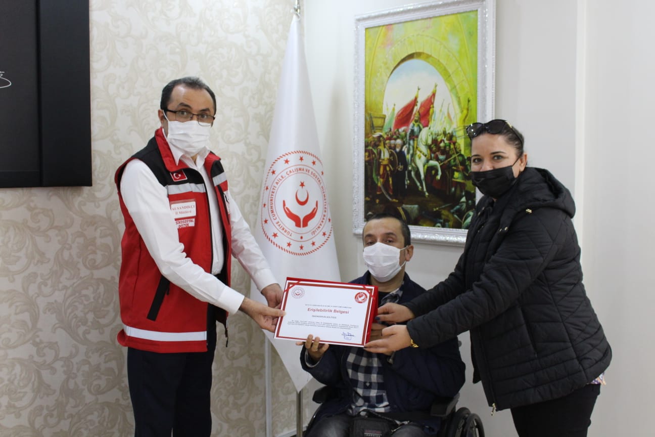 İskenderun Adliyesine, İl Müdürümüz Tarafından “Erişilebilirlik Belgesi” Verildi.