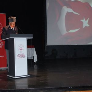 Kıbrıs Barış Harekatına Katılan Gazilerimize Madalyaları Takdim Edildi - fotoğraf 3