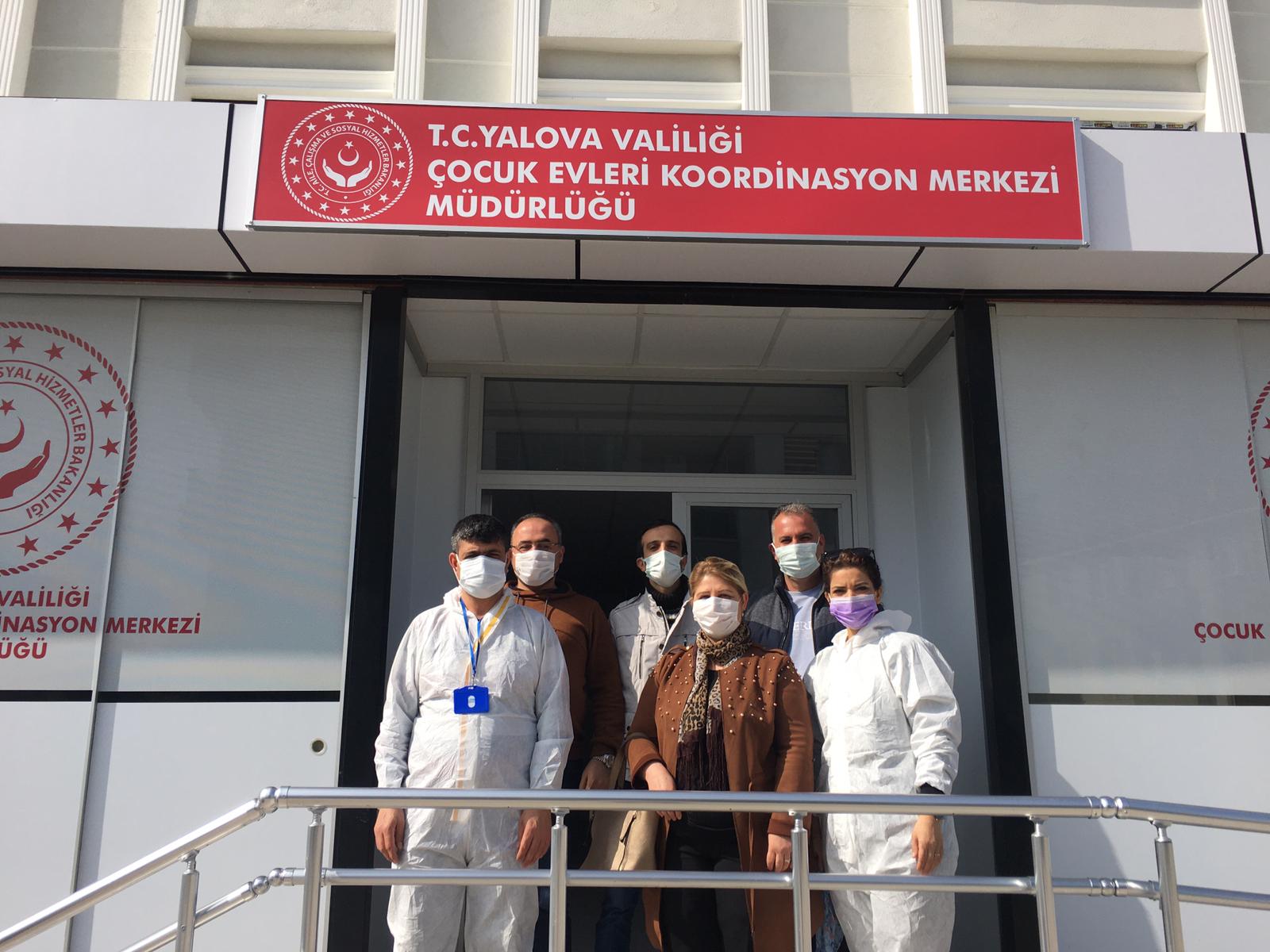 Yalova Belediyesi Kadın ve Aile Hizmetleri Müdürlüğü’nden Çocuk Evlerimize Kuaför Hizmeti Sunuldu.