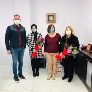 Belediye Meclis Üyemiz İle Belediye Kadın Hizmetlerinden Çocuklarımıza Anlamlı Hediye - fotoğraf 2