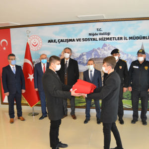 Anadolu Gönül Yolu 81 Genç 81 Bayrak - fotoğraf 10