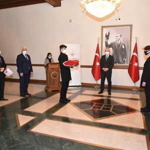 “Anadolu Gönül Yolu 81 Genç 81 Bayrak” Etkinliği Çerçevesinde Bayrak Teslim Töreni Yapıldı - fotoğraf 3
