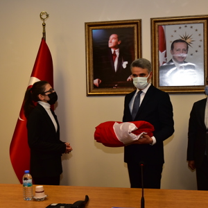  Çanakkale’ye Gidecek Olan Türk Bayrağı Teslim Alındı - fotoğraf 4