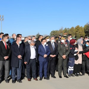 Şehit Ast. Kd. Çvş. Şükrü Karadirek Dualarla Ebediyete Uğurlandı - fotoğraf 2