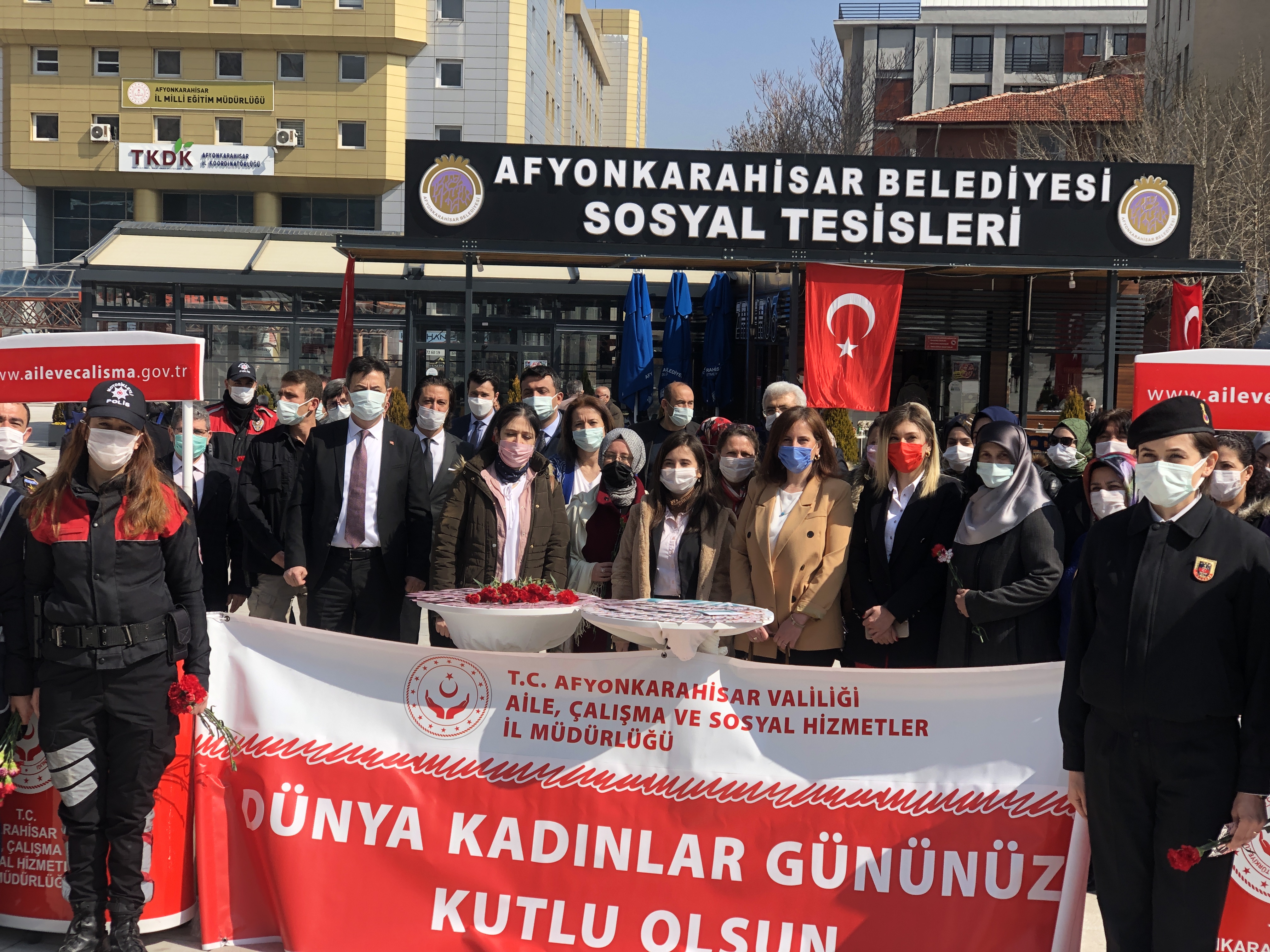 8 Mart Dünya Kadınlar Günü münasebetiyle çeşitli etkinlikler gerçekleştirildi.