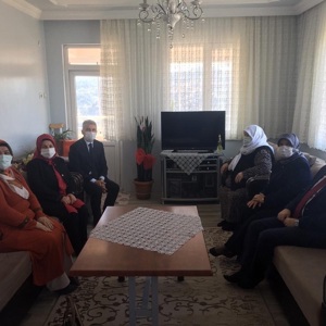 8 Mart Dünya Kadınlar Günü " Dünyada Her Şey Kadının Eseridir. " - fotoğraf 12