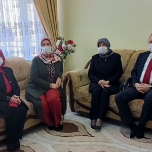 8 Mart Dünya Kadınlar Günü " Dünyada Her Şey Kadının Eseridir. " - fotoğraf 3