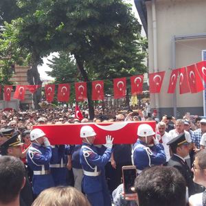 Yalova , Şehit Onbaşı Muhammed İslam ALTUĞ’u Askeri Törenle Uğurladı - fotoğraf 4