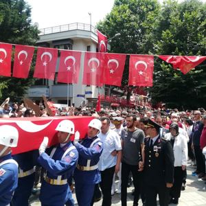 Yalova , Şehit Onbaşı Muhammed İslam ALTUĞ’u Askeri Törenle Uğurladı - fotoğraf 7
