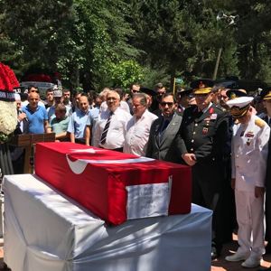 Yalova , Şehit Onbaşı Muhammed İslam ALTUĞ’u Askeri Törenle Uğurladı - fotoğraf 9