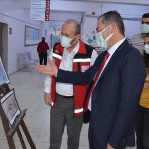 18 Mart Şehitleri Anma ve Çanakkale Zaferinin 106.Yıl Dönümü Kapsamında  Resim Sergisi Açıldı - fotoğraf 3