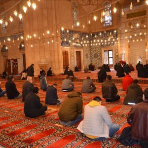 18 Mart Kapsamında Mevlid Programı Düzenlendi - fotoğraf 3