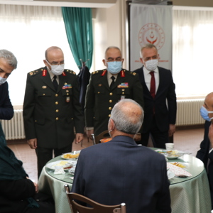 18 Mart Şehitleri Anma Günü ve Çanakkale Zaferi'nin 106. Yıl Dönümü Dolayısıyla Tören Düzenlendi - fotoğraf 3