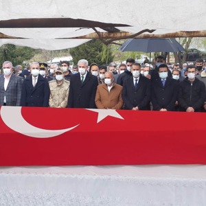 Kıbrıs Gazimizi Son Yolculuğuna Uğurladık - fotoğraf 2