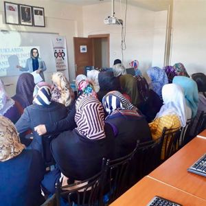 KARLIOVA HALK EĞİTİM MERKEZİ’NDE HANIMLARA ”CİNSEL İSTİSMAR VE MAHREMİYET EĞİTİM” SEMİNERİ - fotoğraf 1
