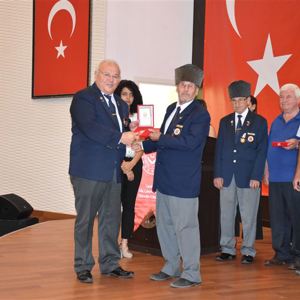 Kıbrıs Gazilerimize Milli Mücadele Madalyaları Törenle Verildi - fotoğraf 4
