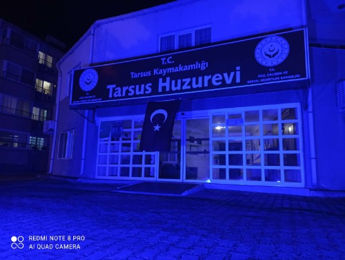 Otizm İçin Mavi Işık Günü